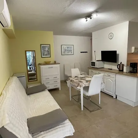 675 Avec Grand Jardin 2 Pers Port Soleil Appartamento *